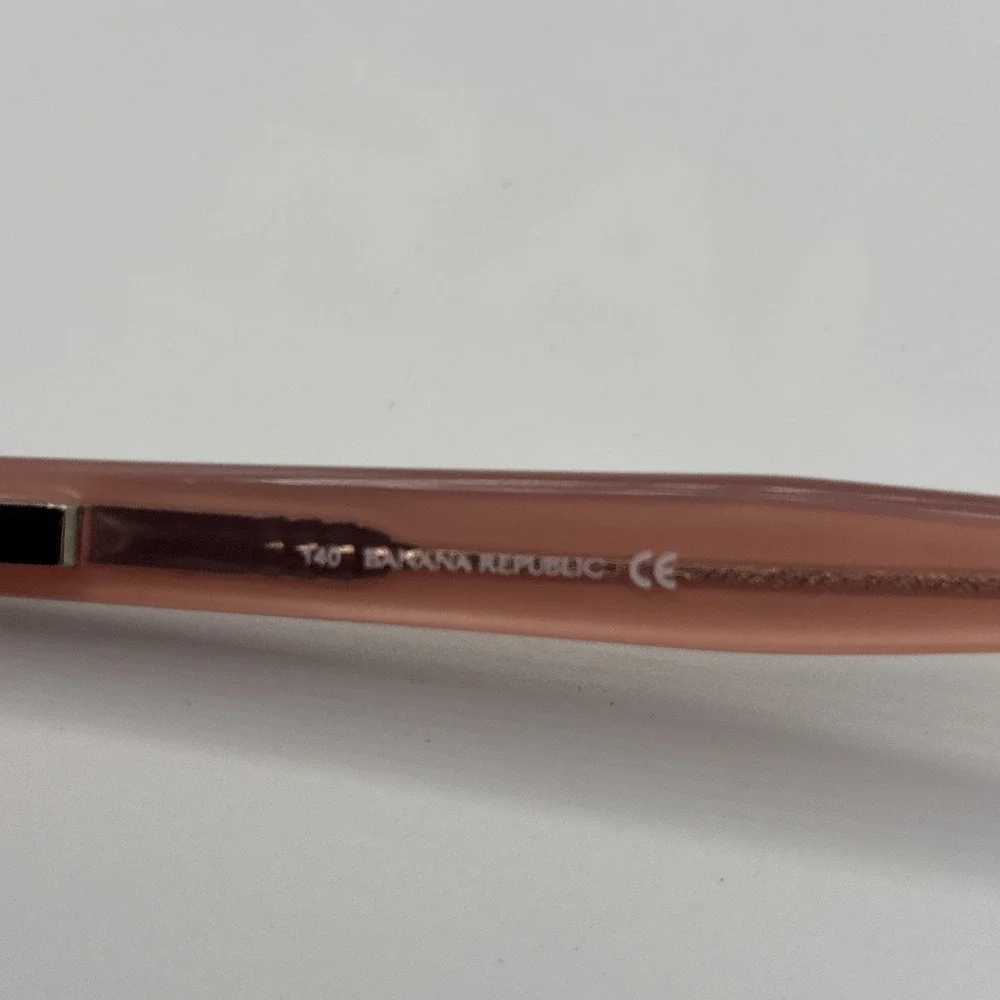 BANANA REPUBLIC 